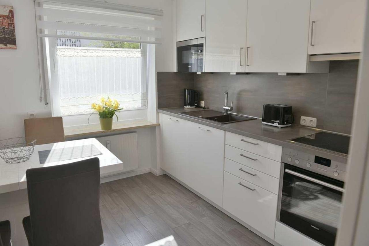 Moderne,helle und ruhige Wohnung zur Alleinnutzung Mindelheim Exterior foto
