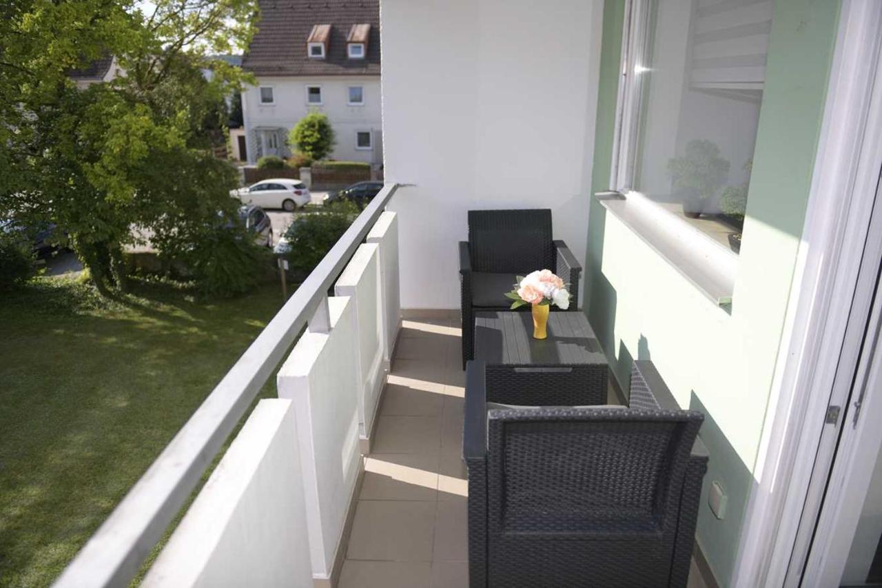 Moderne,helle und ruhige Wohnung zur Alleinnutzung Mindelheim Exterior foto